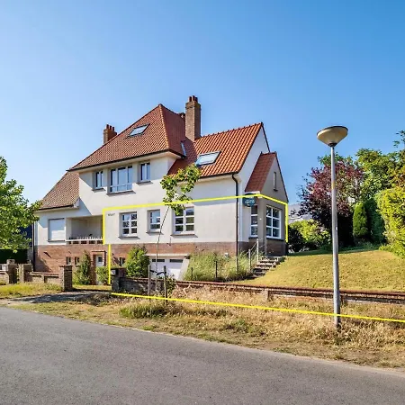 In With Terrace & Garden Lejlighed *